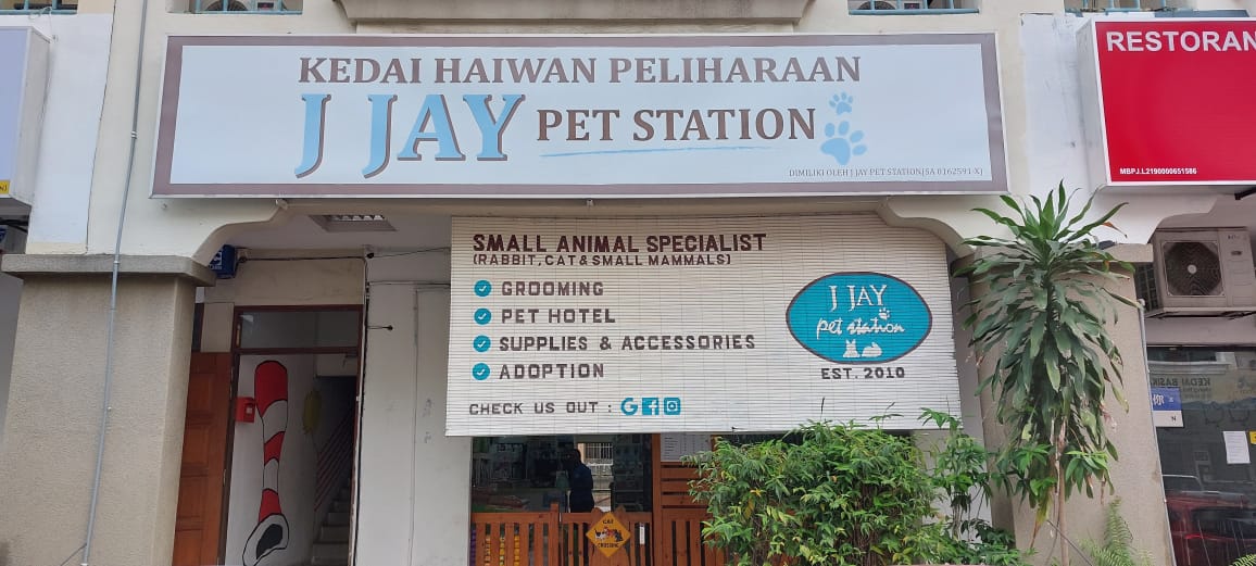 J Jay Pet Station 2